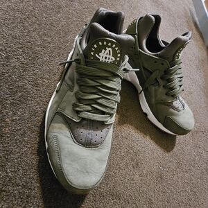 Nike Air Green Huarache Mens 9.5
